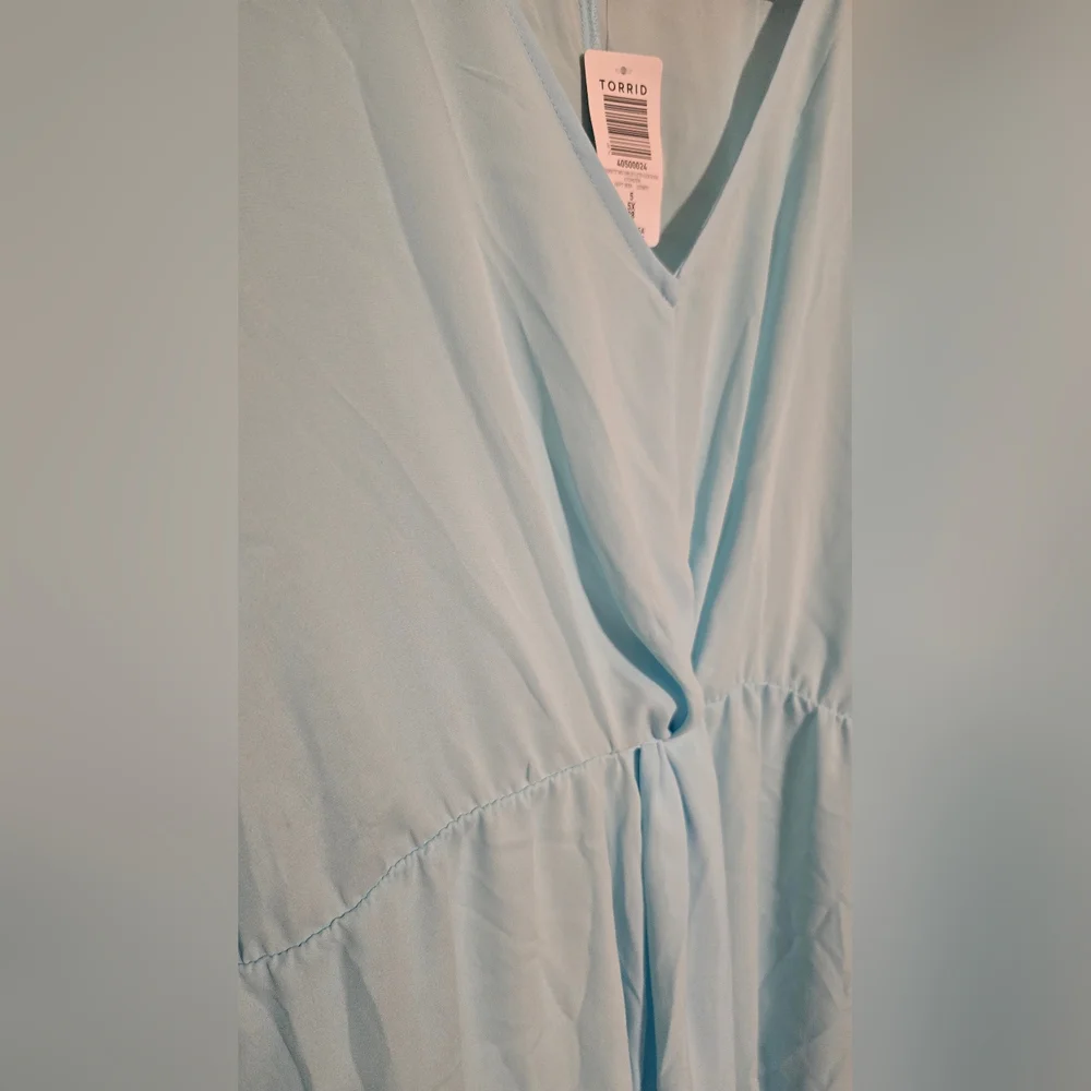 NWT Torrid Soft Blue V-Neck Blouse - Picture 2 of 5